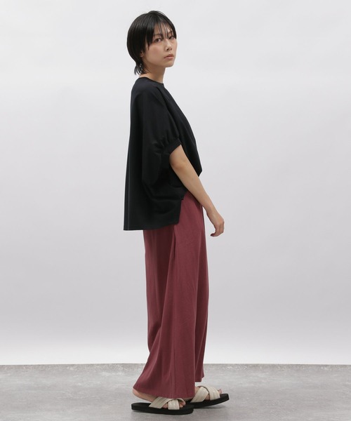 LAKOLE(ラコレ)の「コットンクレープポンチョTシャツ / 285889(Tシャツ/カットソー・レディース・ライトベージュ/オフホワイト/ブラック・SMALL/MEDIUM)」の13枚目の写真