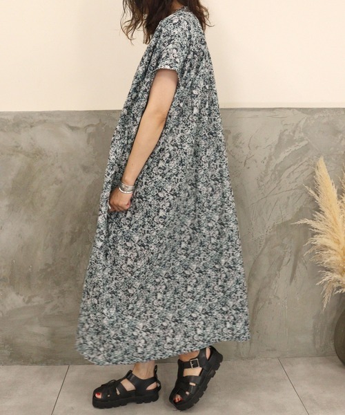 DONOBAN（ドノバン）の「花柄ボイルギャザー半袖ワンピース（シャツワンピース・レディース・ブルー系その他2/ダークベージュ/ネイビー・F）」の3枚目の写真