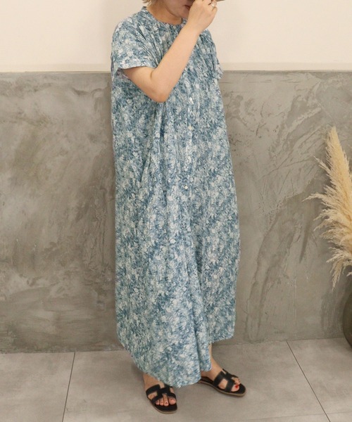 DONOBAN（ドノバン）の「花柄ボイルギャザー半袖ワンピース（シャツワンピース・レディース・ブルー系その他2/ダークベージュ/ネイビー・F）」の4枚目の写真