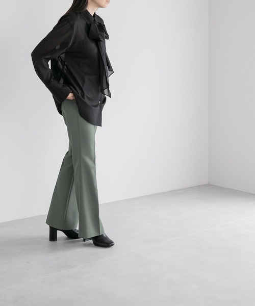 yuw(ユウ)の「タイツキシャツ 164817(シャツ/ブラウス・レディース・ホワイト/ブラック/ブルー/ホワイト系その他・FREE)」の17枚目の写真