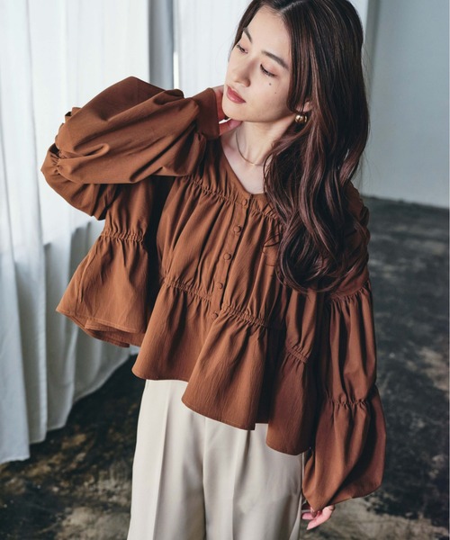 ECRIRE（エクリール）の「【creamコラボ】2WAYギャザーブラウス（シャツ/ブラウス・レディース・ブラック/ブラウン/オフホワイト/グリーン・M/L）」の21枚目の写真