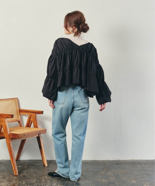 ECRIRE（エクリール）の「【creamコラボ】2WAYギャザーブラウス（シャツ/ブラウス・レディース・ブラック/ブラウン/オフホワイト/グリーン・M/L）」の16枚目の写真