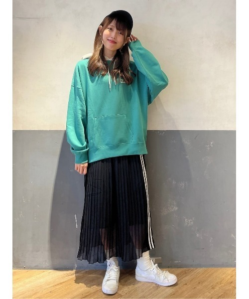 Champion（チャンピオン）の「【Champion】切り替えスウェットパーカー（パーカー・レディース・グリーン/ホワイト×グレー/ブルー・M/L）」の11枚目の写真