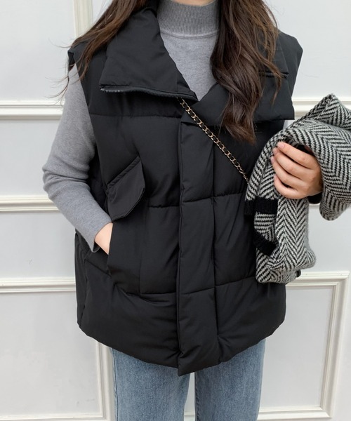 ABITOKYO（アビトーキョー）の「スタンドネックボリュウーム中綿ベスト（ダウンベスト・レディース・アイボリー/ブラック・FREE）」の15枚目の写真