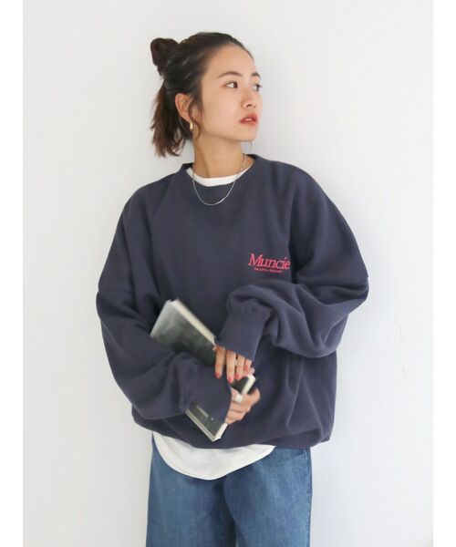 Ungrid（アングリッド）の「Muncieロゴルーズスウェット（スウェット・レディース・ライトグレー/ネイビー/グリーン・FREE）」の3枚目の写真