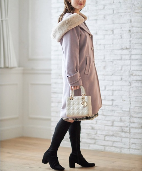 tocco closet(トッコ クローゼット)の「2WAYフェイクファー付きパールビジュー装飾フードコート(ダッフルコート・レディース・ラベンダー/アイボリー/ブラック・M)」の13枚目の写真