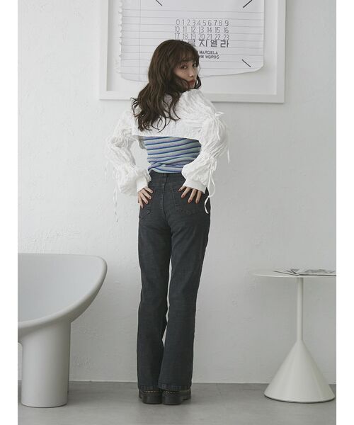 jouetie(ジュエティ)の「カットアウトフィットデニム(デニムパンツ・レディース・ブルー/ブラック・SMALL/MEDIUM)」の14枚目の写真