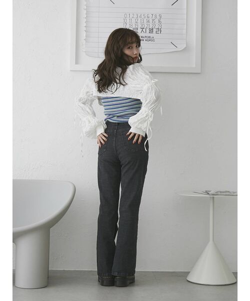 jouetie(ジュエティ)の「カットアウトフィットデニム(デニムパンツ・レディース・ブルー/ブラック・SMALL/MEDIUM)」の20枚目の写真