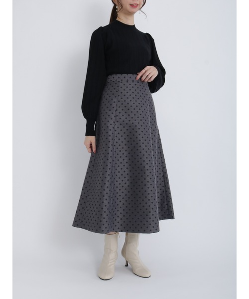 Te chichi（テチチ）の「ドットジャカードフレアスカート（スカート・レディース・チャコール/オフホワイト・SMALL/MEDIUM）」の9枚目の写真
