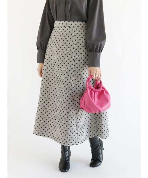 Te chichi（テチチ）の「ドットジャカードフレアスカート（スカート・レディース・チャコール/オフホワイト・SMALL/MEDIUM）」の10枚目の写真