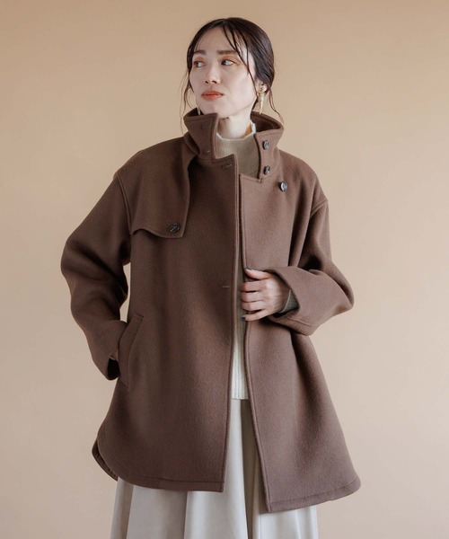 RAW FUDGE（ローファッジ）の「スタンドデザインミドルコート（ダウンジャケット/コート・レディース・ブラック/ブラウン・M）」の2枚目の写真