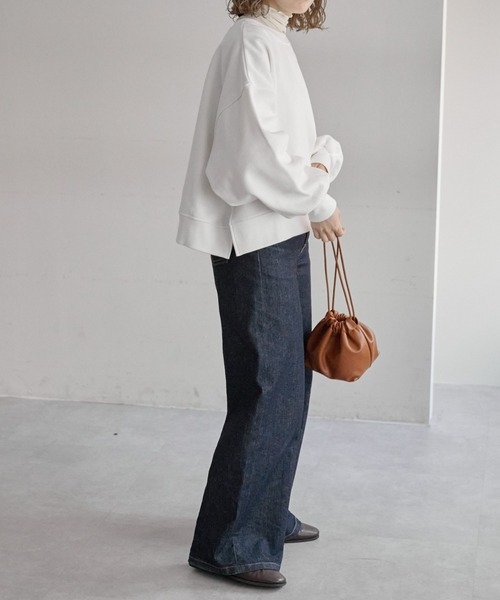 DISCOAT（ディスコート）の「裏起毛バックフォトプリントスウエット（スウェット・レディース・ライトベージュ/オフホワイト/チャコールグレー・FREE）」の9枚目の写真