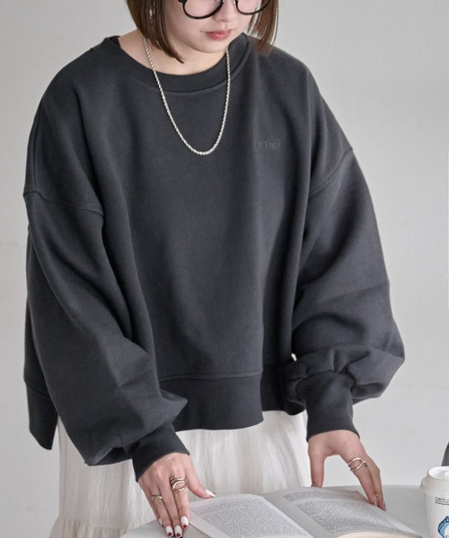 DISCOAT（ディスコート）の「裏起毛バックフォトプリントスウエット（スウェット・レディース・ライトベージュ/オフホワイト/チャコールグレー・FREE）」の16枚目の写真