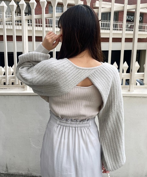 one after another NICE CLAUP(ワンアフターアナザーナイスクラップ)の「マルチWAYフェザーニット2枚セット 2023SS(ニット/セーター・レディース・グレー/アイボリー/モカ・FREE)」の7枚目の写真