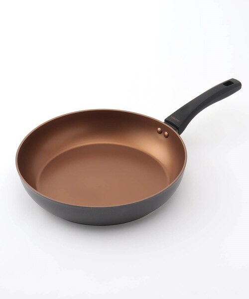 212 KITCHEN STORE(トゥワントゥキッチンストア)の「◆VISIONS IH対応フライパン 28cm BK(鍋/フライパン・レディース・その他・00)」の2枚目の写真