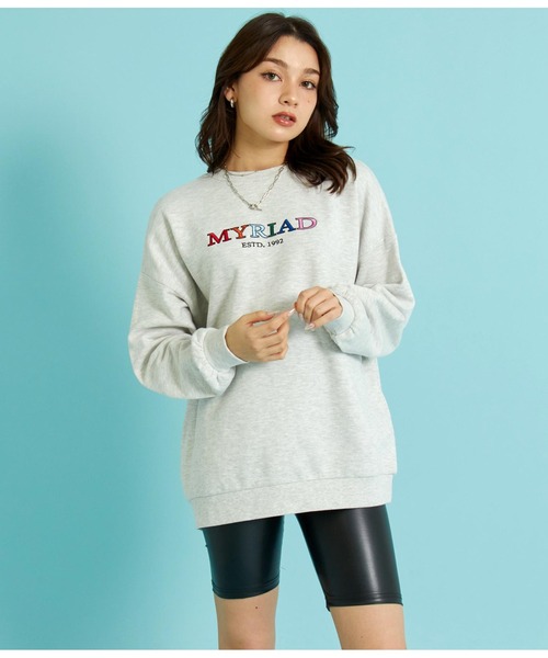 ANAP（アナップ）の「カラフル刺繍トレーナー（スウェット・レディース・ライトグレー/ベージュ/ブラック・FREE）」の3枚目の写真