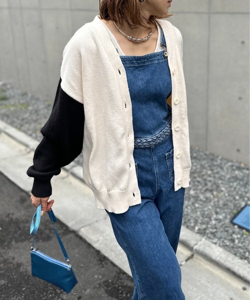 mi via loca（ミヴィアロカ）の「バックロゴアップリケ ニットカーディガン（カーディガン/ボレロ・レディース・オフホワイト/ブラック/ラベンダー/ブラック×ホワイト・FREE）」の16枚目の写真