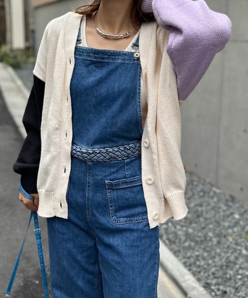 mi via loca（ミヴィアロカ）の「バックロゴアップリケ ニットカーディガン（カーディガン/ボレロ・レディース・オフホワイト/ブラック/ラベンダー/ブラック×ホワイト・FREE）」の17枚目の写真