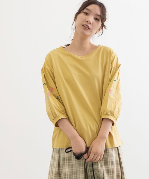 POU DOU DOU（プードゥドゥ）の「袖フラワー刺繍プルオーバー（T