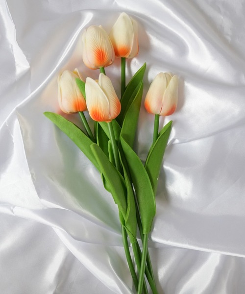 Port（ポート）の「ふんわり チューリップ 5本セット / 造花 / 韓国風インテリア（インテリア雑貨・レディース・オレンジ/イエロー/ホワイト/ピンク/ピンク系その他/レッド/ライトパープル/オレンジ系その他/ピンク系その他2・FREE）」の9枚目の写真