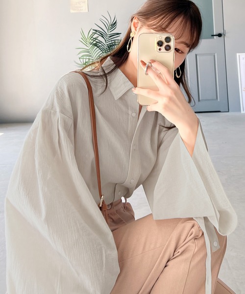 classicalelf（クラシカルエルフ）の「大人にアップデート。綿100％楊柳袖ボリュームシャツ（シャツ/ブラウス・レディース・ライトカーキ/ブルー/ブラック/ホワイト/ベージュ・LARGE/MEDIUM/SMALL/X-LARGE）」の20枚目の写真