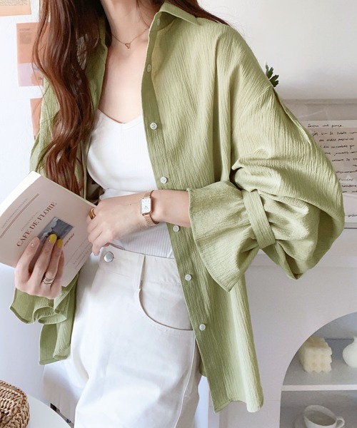 classicalelf（クラシカルエルフ）の「大人にアップデート。綿100％楊柳袖ボリュームシャツ（シャツ/ブラウス・レディース・ライトカーキ/ブルー/ブラック/ホワイト/ベージュ・LARGE/MEDIUM/SMALL/X-LARGE）」の9枚目の写真