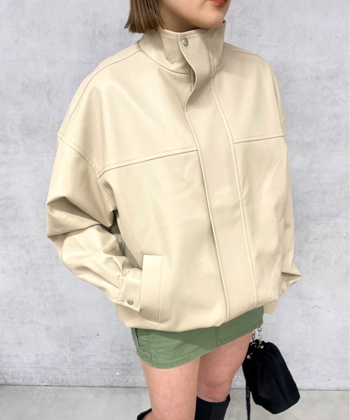 WHO'S WHO gallery(フーズフーギャラリー)の「フェイクレザービッグブルゾン(ブルゾン・レディース・ブラック/カーキ/アイボリー/ブラウン・FREE)」の7枚目の写真