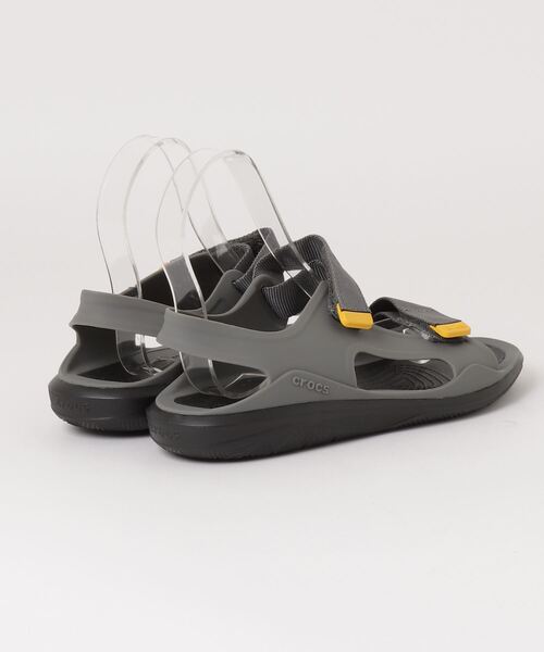 crocs（クロックス）の「クロックス crocs Swiftwater Expedition Sandal M SGy/Blk（サンダル・メンズ・グレー・25.0cm/28.0cm/26.0cm/27.0cm）」の2枚目の写真