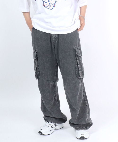 Salong hameu(サロン ハミュー)の「ケミカルウォッシュデニムワイドカーゴパンツ メンズ レディース ユニセックス(カーゴパンツ・メンズ・ブラック系その他/ケミカルウォッシュ・M/L)」の4枚目の写真