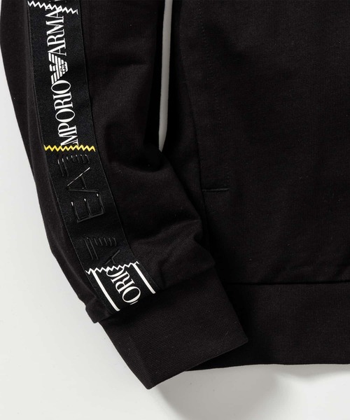 EMPORIO ARMANI EA7（エンポリオアルマーニイーエーセブン）の