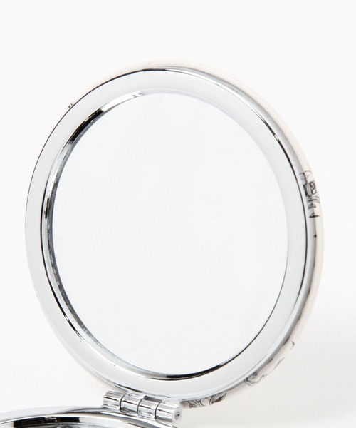 LEPSIM（レプシィム）の「LEPSIMラウンドミラー　191099（手鏡/メイクミラー・レディース・ピンク/オフホワイト/ブルー/グレー・ONE SIZE）」の9枚目の写真