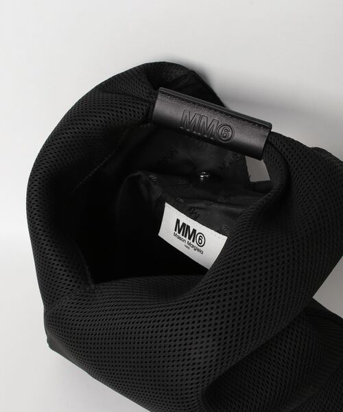 MM6 Maison Margiela（ｴﾑｴﾑｼｯｸｽ ﾒｿﾞﾝ ﾏﾙｼﾞｪﾗ）の「MM6 MAISON MARGIELA / エムエムシックス メゾンマルジェラ：Small Japanese Handb：S54WD0043P4598T8013[ANN]（トートバッグ・メンズ・ブラック・FREE）」の5枚目の写真