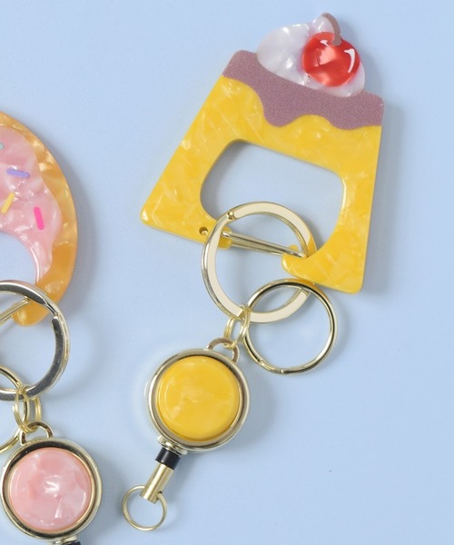 Flowering(フラワーリング)の「マルチデザイン/リール付きカラビナ(キーホルダー・レディース・シルバー/グリーン/ブラック系その他/ホワイト/アイボリー/パープル/ブラック/ゴールド/ブラウン/シルバー系その他/ピンクゴールド/レッド/イエロー/イエロー系1/ピンク/ブルー/グリーン系1/レッド系1・FREE)」の11枚目の写真