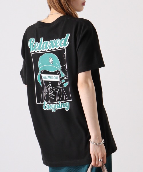 MODISH GAZE(モディシュガゼ)の「MODISH GAZE スモーキングガール Relaxed半袖Tシャツ(Tシャツ/カットソー・メンズ・ホワイト×ブルー/ブラック×パープル/ホワイト×ピンク/ホワイト系その他/ブラック×グリーン/ホワイト×グレー/ブラック×ブルー・XL/L/M)」の7枚目の写真
