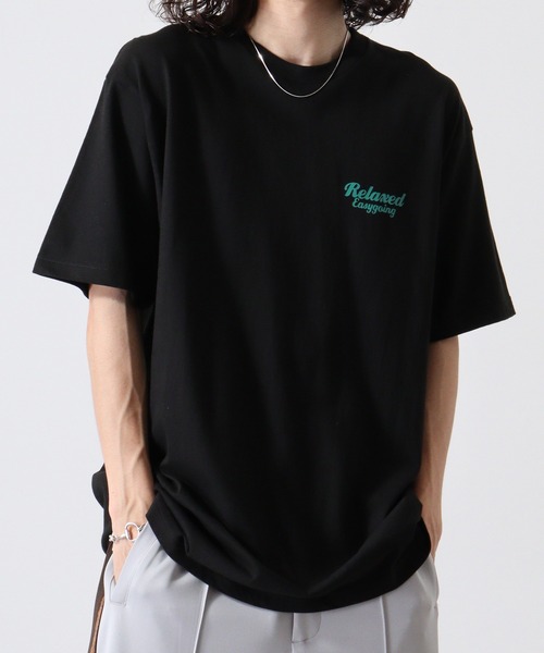 MODISH GAZE(モディシュガゼ)の「MODISH GAZE スモーキングガール Relaxed半袖Tシャツ(Tシャツ/カットソー・メンズ・ホワイト×ブルー/ブラック×パープル/ホワイト×ピンク/ホワイト系その他/ブラック×グリーン/ホワイト×グレー/ブラック×ブルー・XL/L/M)」の15枚目の写真
