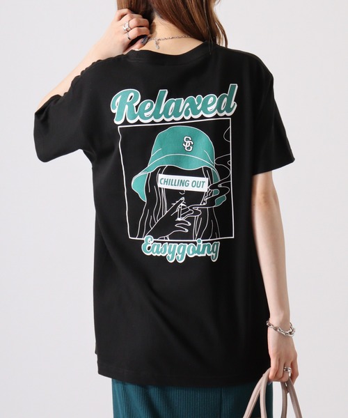 MODISH GAZE(モディシュガゼ)の「MODISH GAZE スモーキングガール Relaxed半袖Tシャツ(Tシャツ/カットソー・メンズ・ホワイト×ブルー/ブラック×パープル/ホワイト×ピンク/ホワイト系その他/ブラック×グリーン/ホワイト×グレー/ブラック×ブルー・XL/L/M)」の10枚目の写真