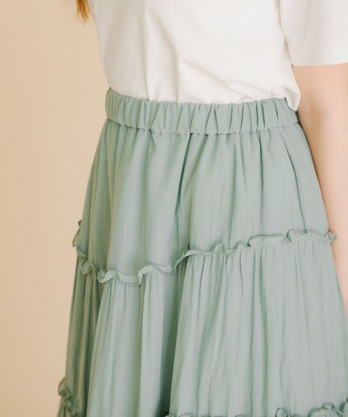 HEYUMM(ヘユム)の「ランダムティアードロングスカート(スカート・レディース・オフホワイト/カーキ/ブラック・SMALL/MEDIUM)」の22枚目の写真