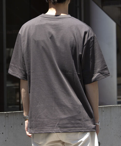 Franklin Climbing（フランクリンクライミング）の「【Franklin Climbing】バックパック&ドッググラフィックテックTシャツ（Tシャツ/カットソー・メンズ・ライトパープル/オフホワイト/チャコールグレー・M/L）」の5枚目の写真