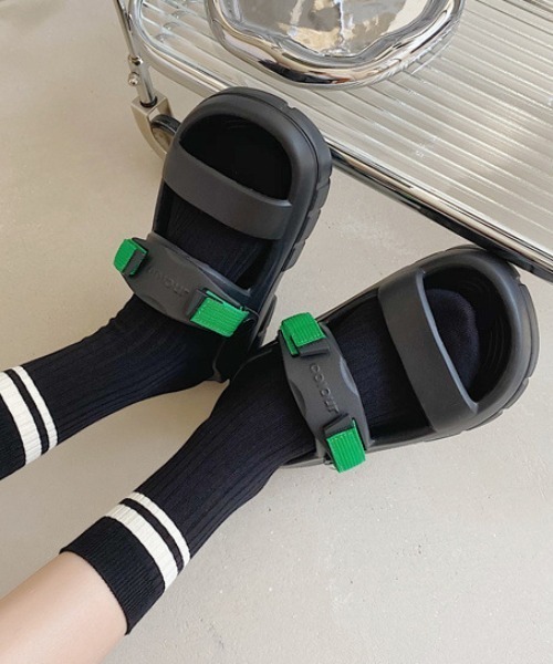 Vipoa（ヴィポア）の「カジュアルダッドサンダル（サンダル・レディース・ホワイト/ブラック・SMALL/MEDIUM/LARGE）」の10枚目の写真