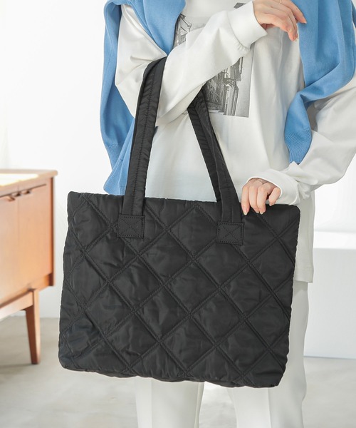 ALTROSE（アルトローズ）の「ロゴリボン キルティング A4 トート マグメット2（トートバッグ・レディース・アイボリー/カーキ/グレー/ブラック/ピンク/ベージュ・FREE）」の19枚目の写真