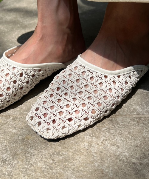 Olu.（オルドット）の「メッシュミュール（スリッポン・レディース・ホワイト/ブラック・37/39/35）」の6枚目の写真