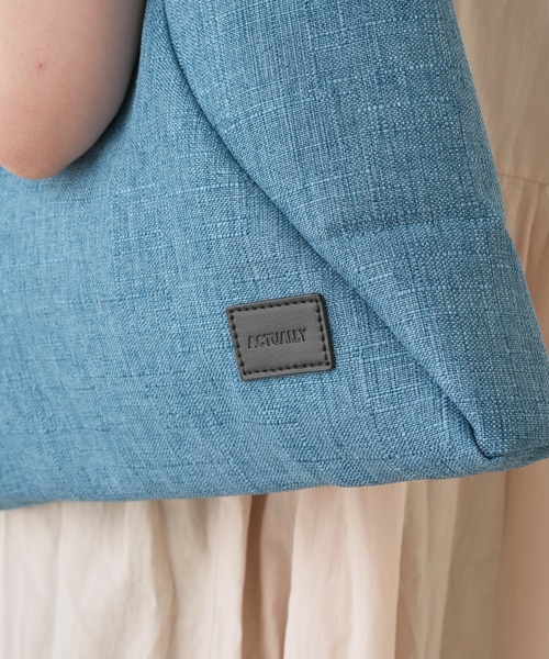 Actually（アクチュアリー）の「トライアングルバッグ S（トートバッグ・レディース・ブラック/ベージュ/ブルー・フリー）」の11枚目の写真