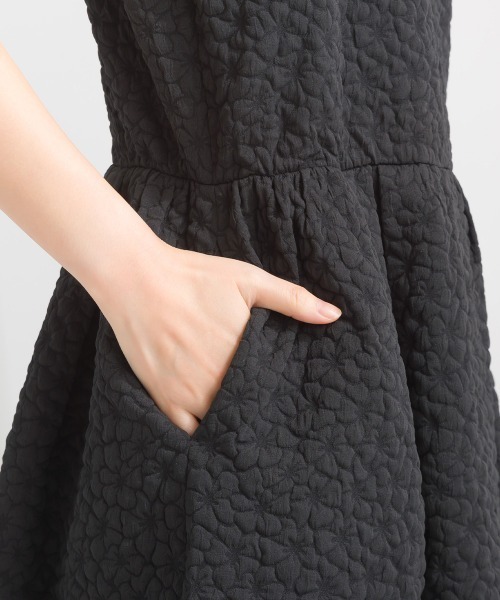 PICCIN（ピッチン）の「ノースリーブふくれジャガードワンピース（ワンピース・レディース・ブラック・S/M）」の17枚目の写真