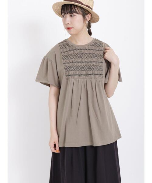 Samansa Mos2（サマンサ モスモス）の「スモッキング刺繍Tシャツ（Tシャツ/カットソー・レディース・ブラック/オフホワイト/ミント/モカ・F）」の9枚目の写真