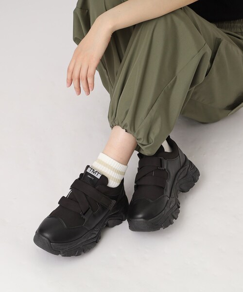 cs T&P(シーエスティーアンドピー)の「ボリュームソールスニーカー(スニーカー・レディース・ブラック/ホワイト・S/M/L/LL)」の19枚目の写真
