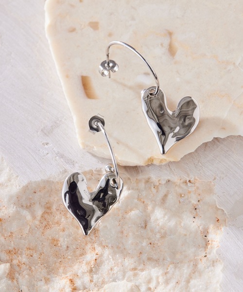 ear PAPILLONNER(イアパピヨネ)の「《金属アレルギー対応》ステンレス・ハート×フープピアス(ピアス(両耳用)・レディース・シルバー/ゴールド・FREE)」の16枚目の写真