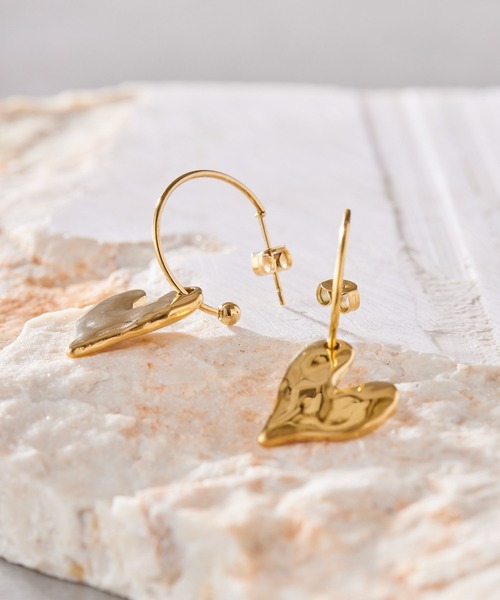 ear PAPILLONNER(イアパピヨネ)の「《金属アレルギー対応》ステンレス・ハート×フープピアス(ピアス(両耳用)・レディース・シルバー/ゴールド・FREE)」の17枚目の写真