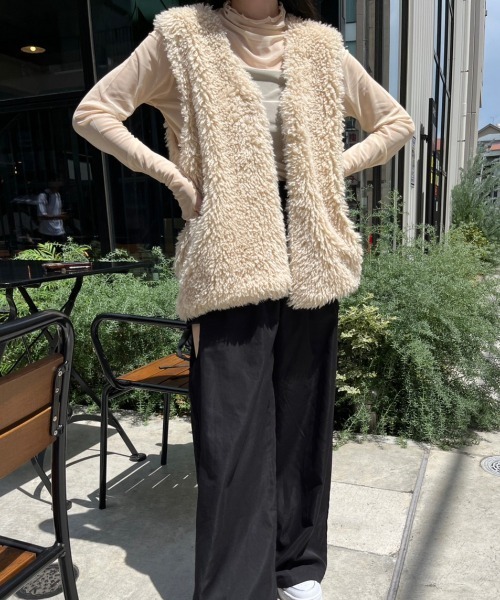 nemne store(ネンネストア)の「【低身長サイズあり】アソート柄シアー指あきロンT(Tシャツ/カットソー・レディース・アイボリー/ブラック系/ブルー/アイボリー系/グリーン/グレー・SMALL/MEDIUM)」の11枚目の写真