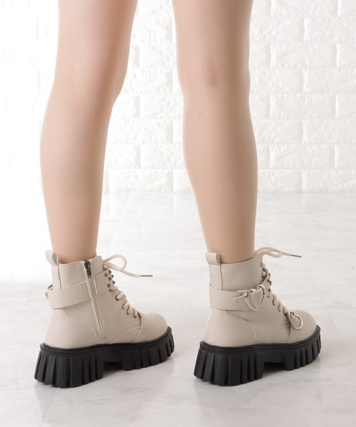 セール】レザー調スタッズ付きレースアップショートブーツ（ブーツ