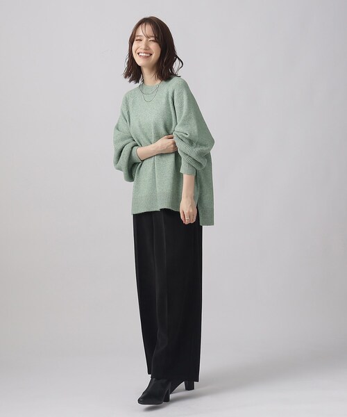 SHOO・LA・RUE(シューラルー)の「◆【体型カバー】上品な抜け感 ぽわん袖 ラメニット(ニット/セーター・レディース・ピンク系/ネイビー/グリーン系/ベージュ・00)」の5枚目の写真